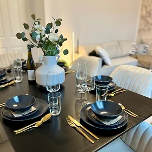  Apartment Le Vacation City-apartment, Parkplatz, Kueche, Neflix, Free Tv